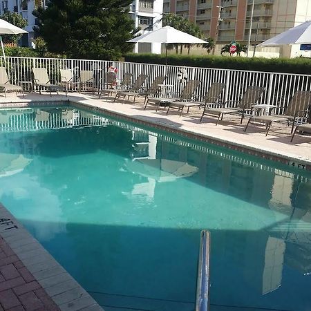 Shores Terrace Pompano Beach Bagian luar foto