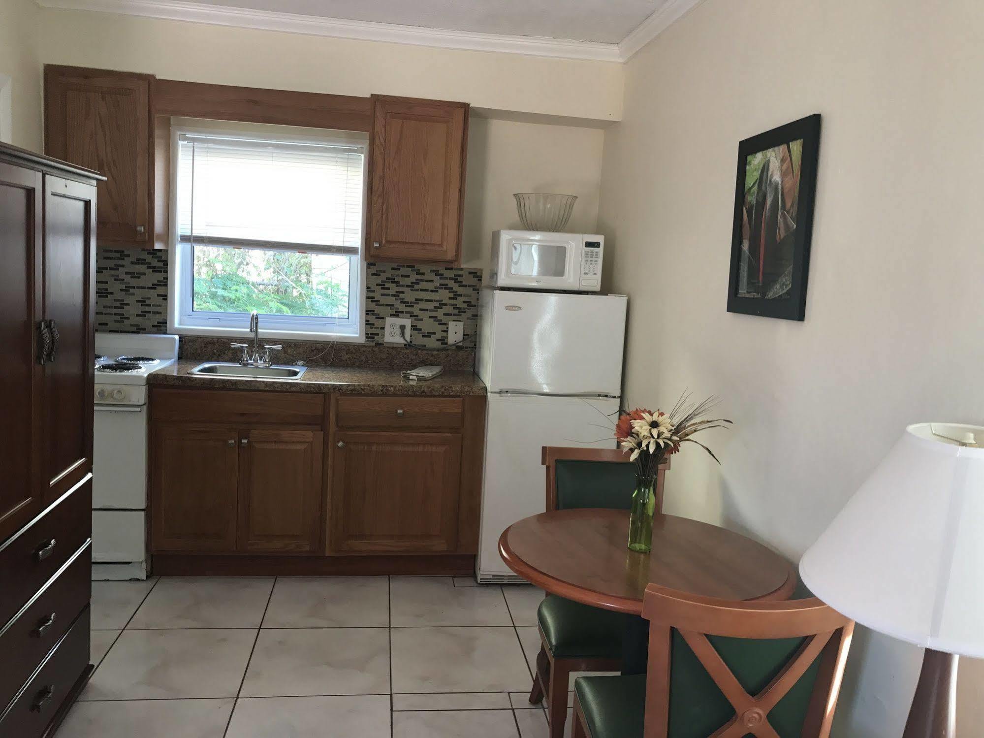Shores Terrace Pompano Beach Bagian luar foto