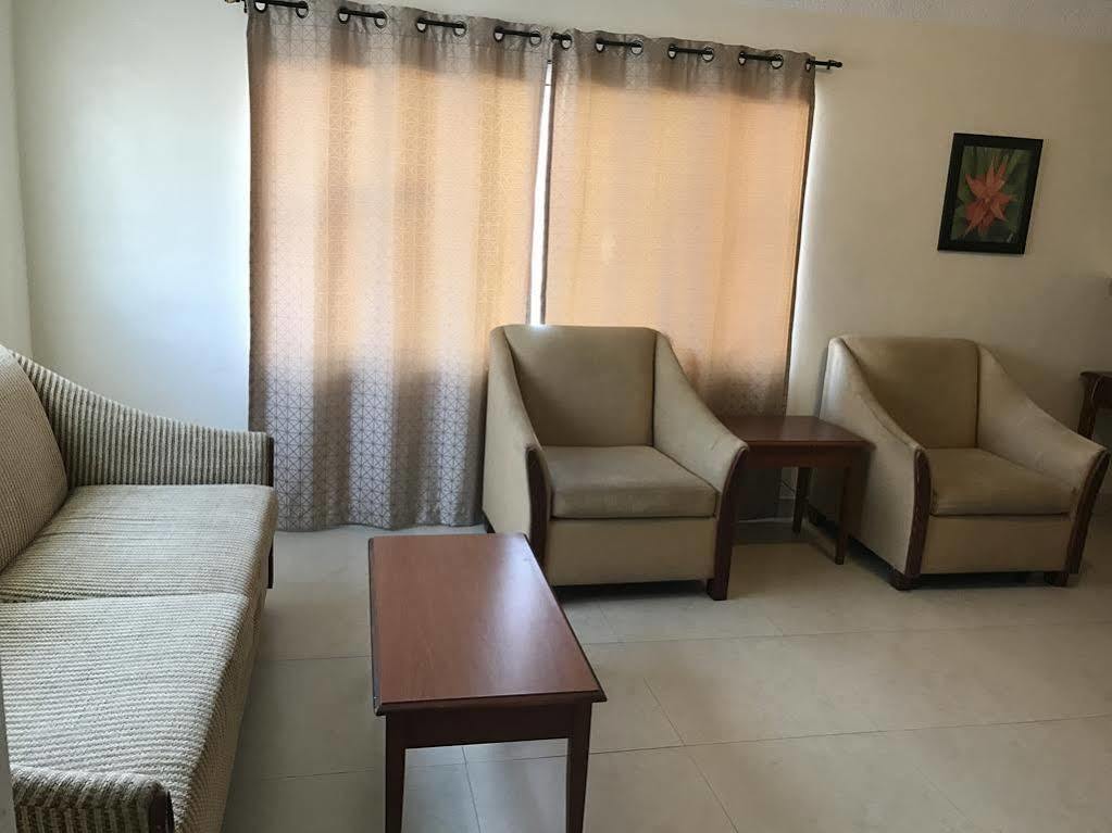Shores Terrace Pompano Beach Bagian luar foto